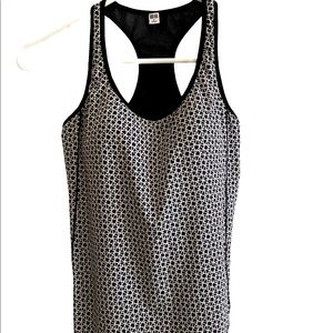 UNIQLO Built-in bra Workout Shirt